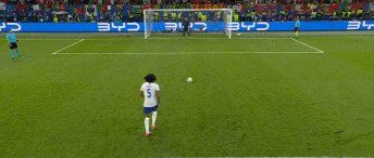 1720215576663067867.gif 法葡点球3a.gif